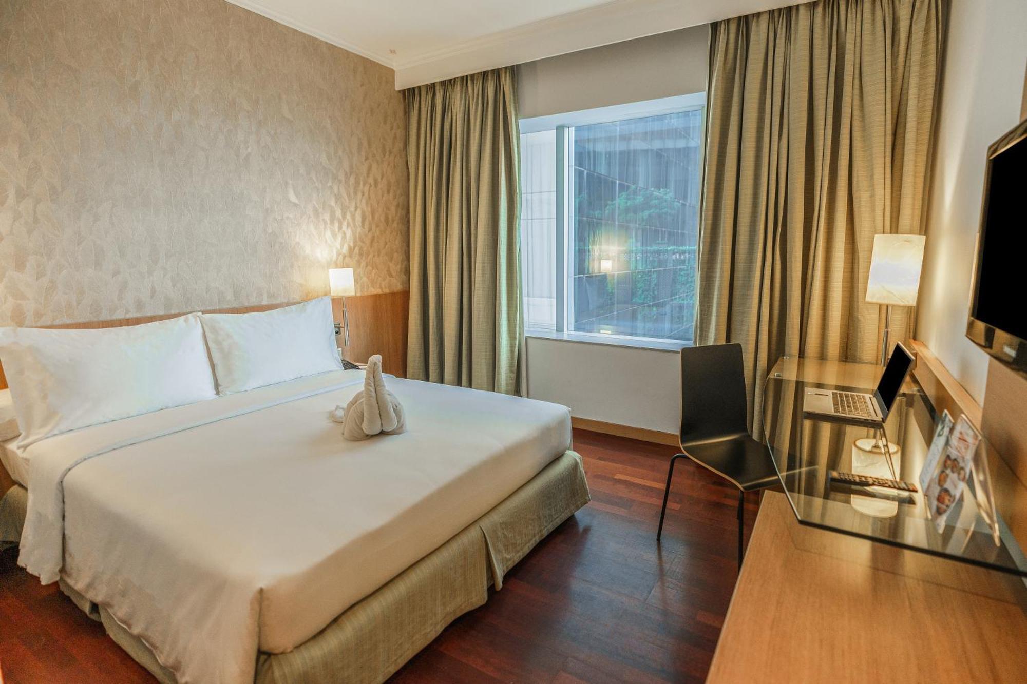 Hotel Kimaya Slipi Jakarta By Harris Exterior photo
