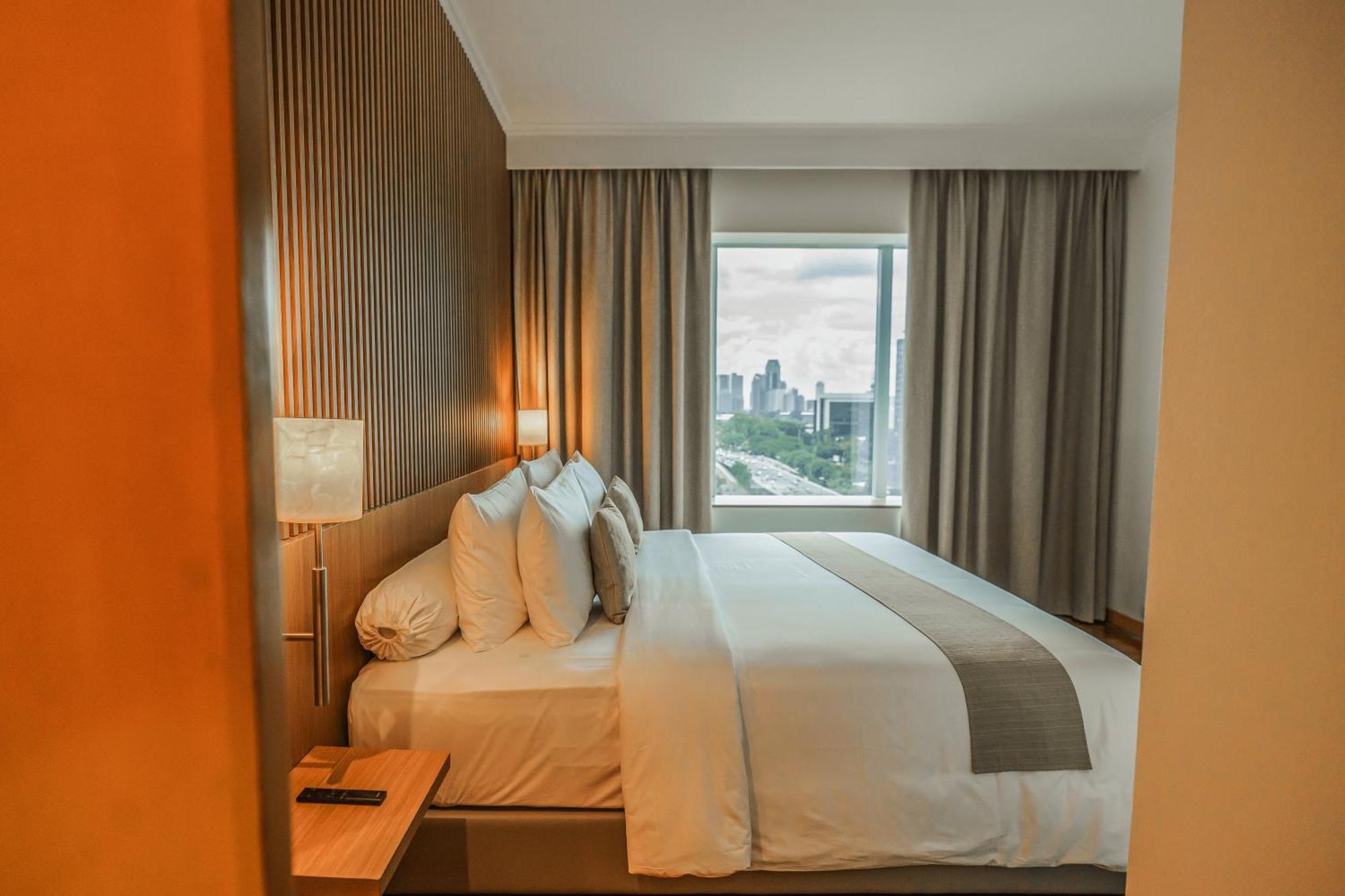 Hotel Kimaya Slipi Jakarta By Harris Exterior photo