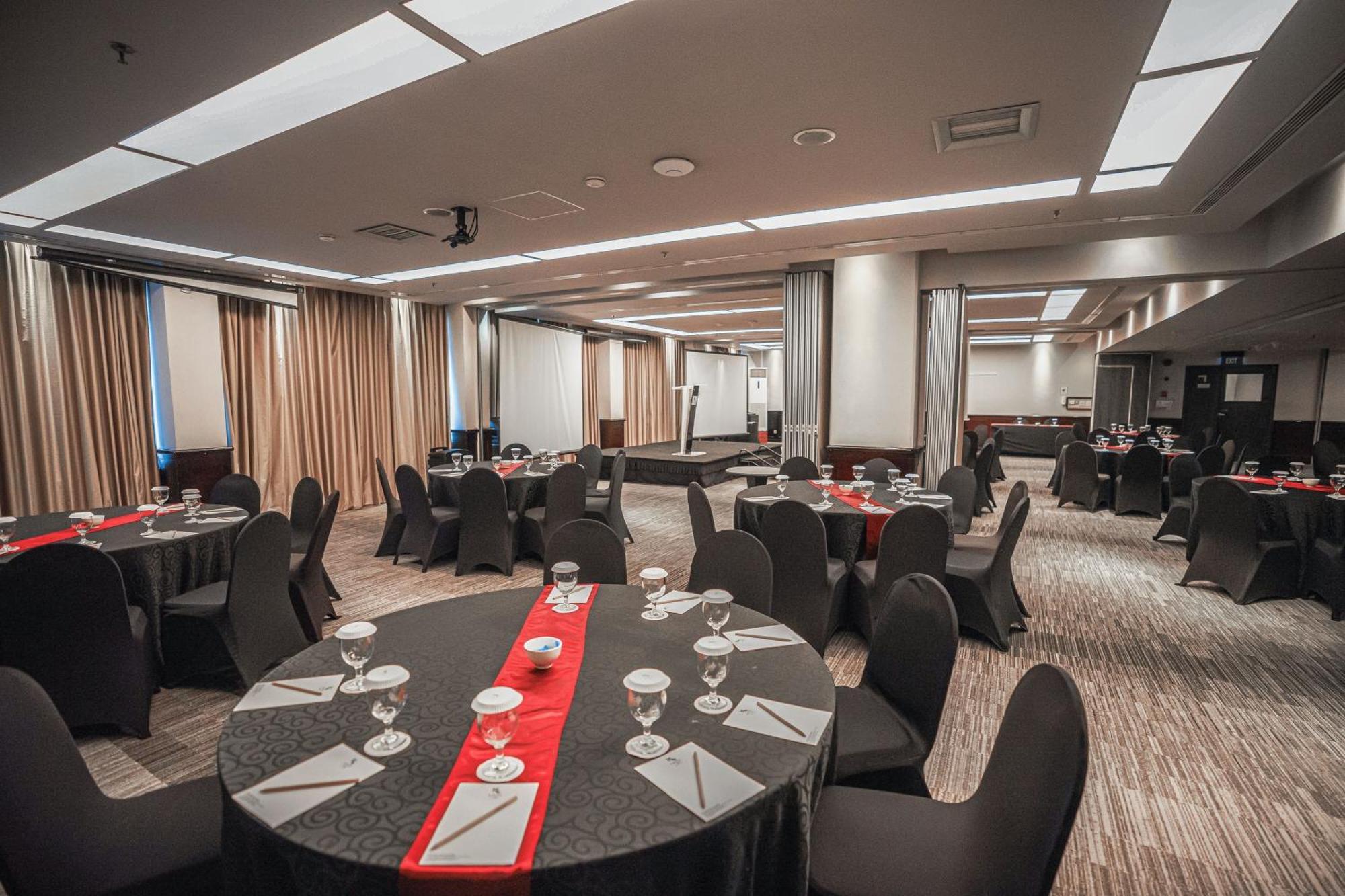 Hotel Kimaya Slipi Jakarta By Harris Exterior photo